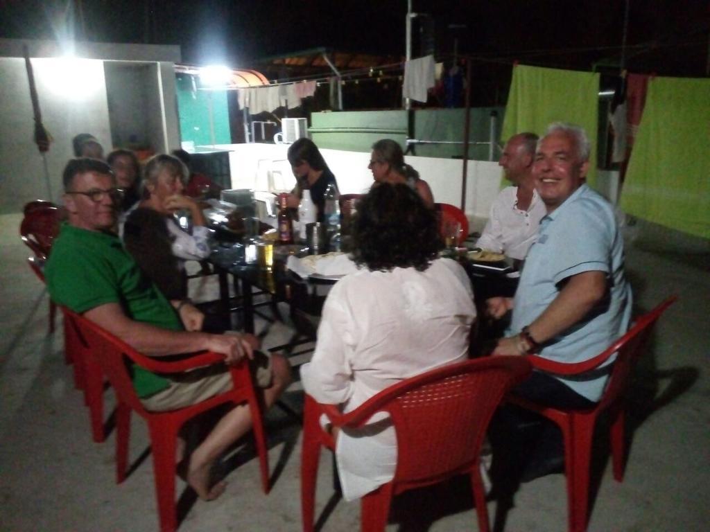 Nathans Holiday Home Kochi ภายนอก รูปภาพ